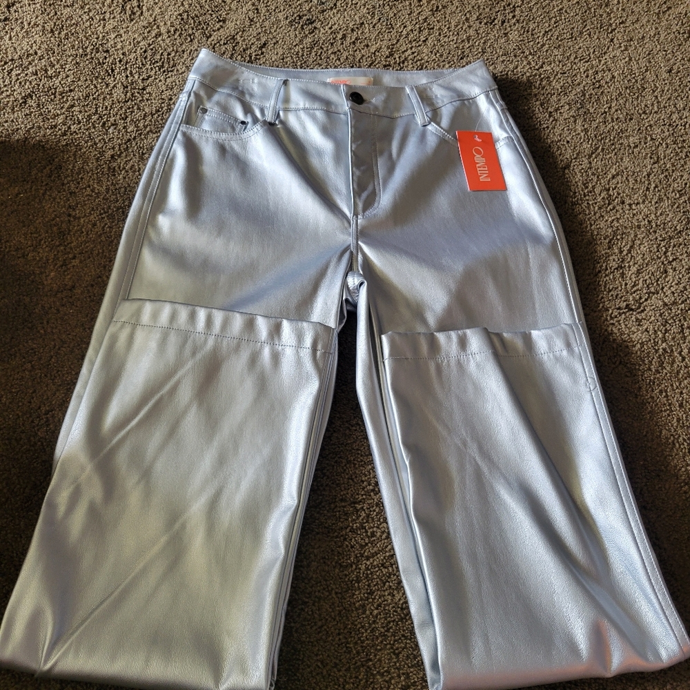 Silver Scheen Jean Style Wide Leg. Perfect For Holiday Parties